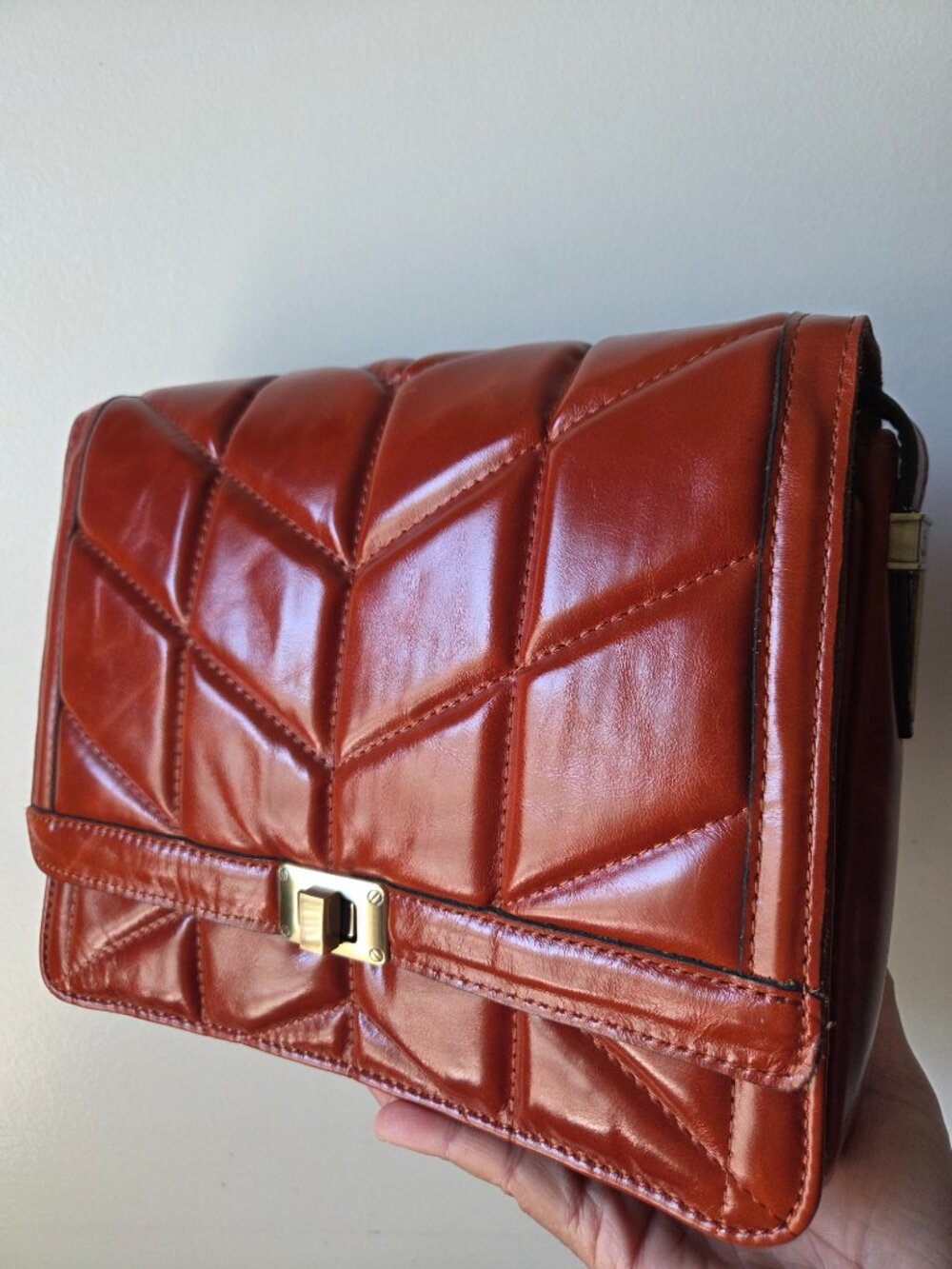 LIKE NEW NEVER USED PATRICIA NASH GRENUINE LEATHER QUILTED CROSSBODY BAG